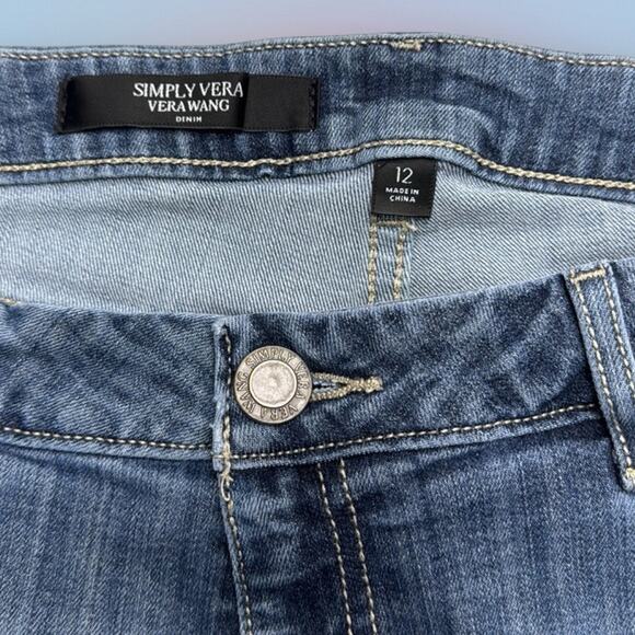 SIMPLY VERA WANG Women’s 12 Distressed Skinny Teacher Jeans - Picture 4 of 4